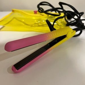 Amika Mini Ceramic Straightener